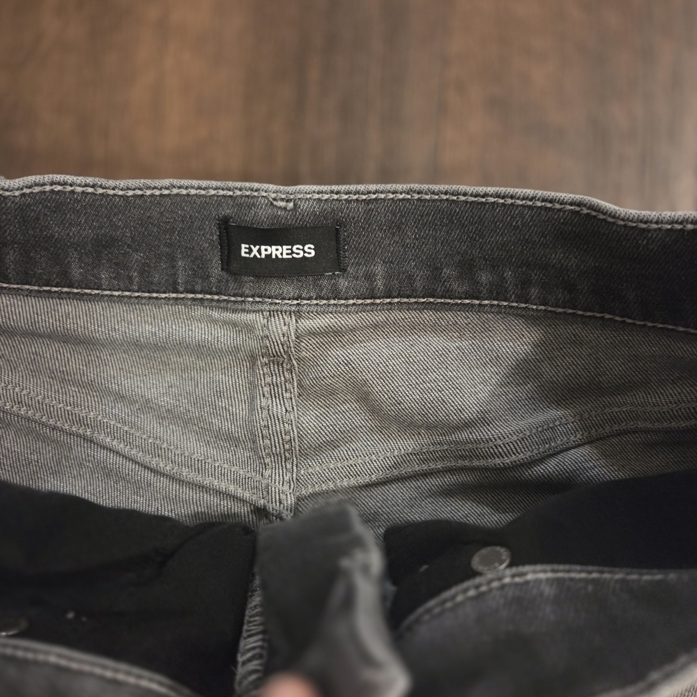 Express Gray Ripped Skinny Jeans - Picture 2 of 5